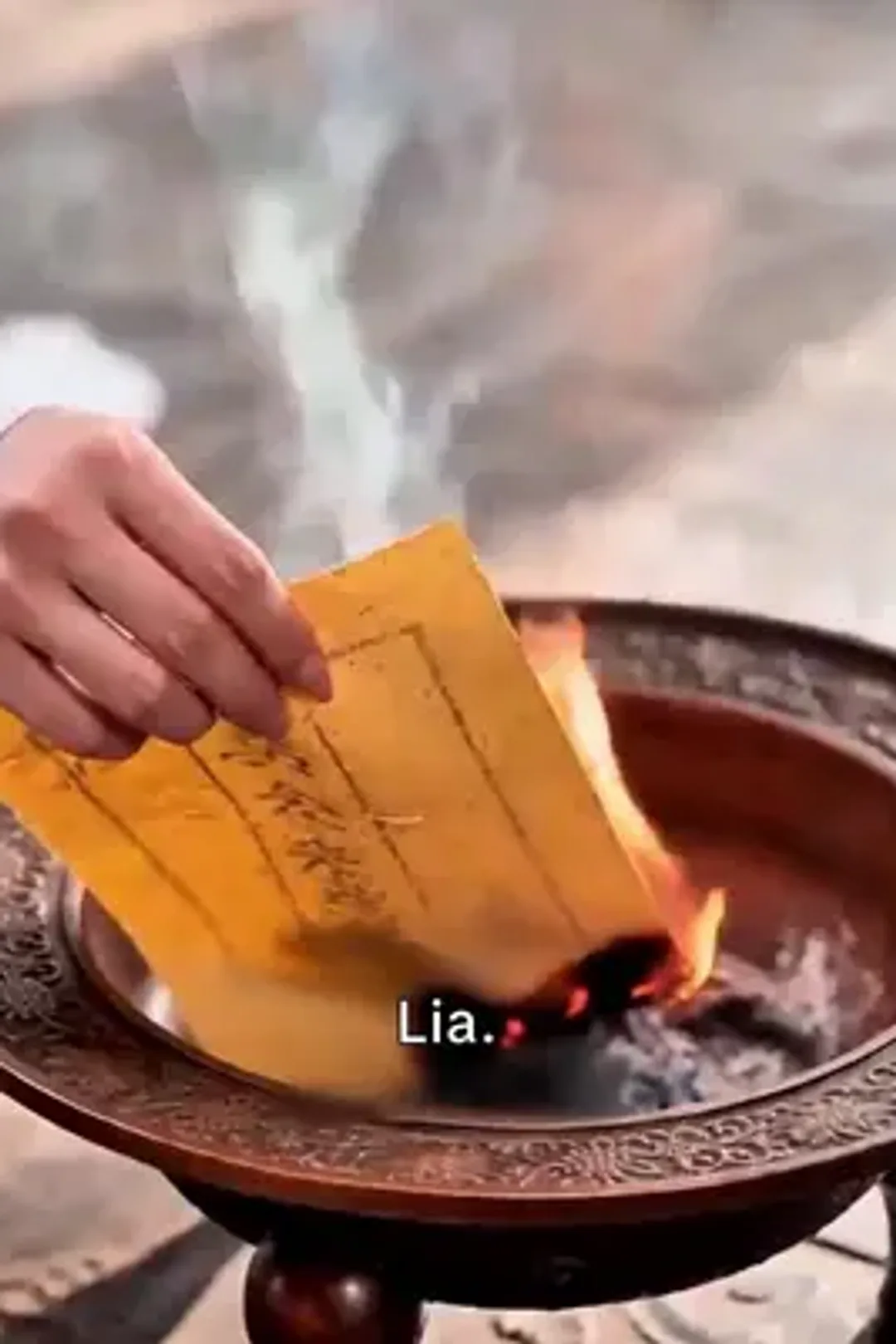 ملصق مسلسل «العروس تزوجت الأمير فأحبها بجنون»