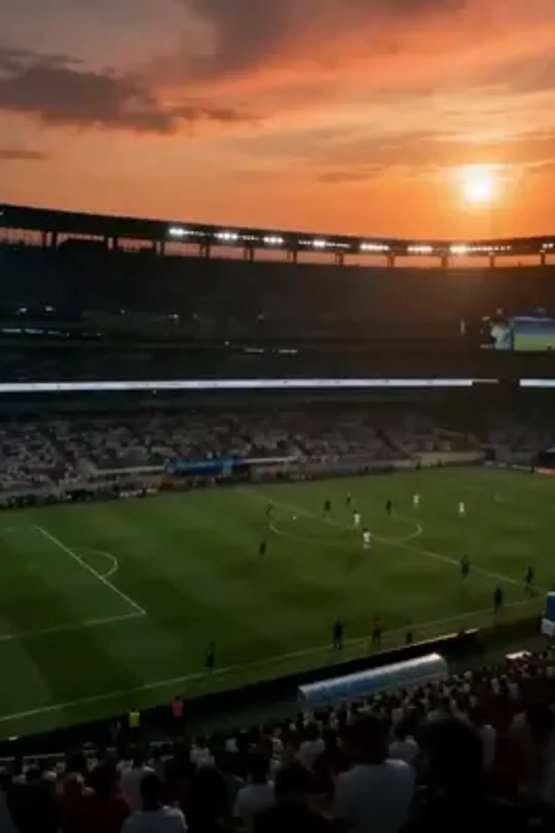 ملصق مسلسل «أول لاعب في تاريخ كرة القدم: أهدافي تمنح فنون القتال»