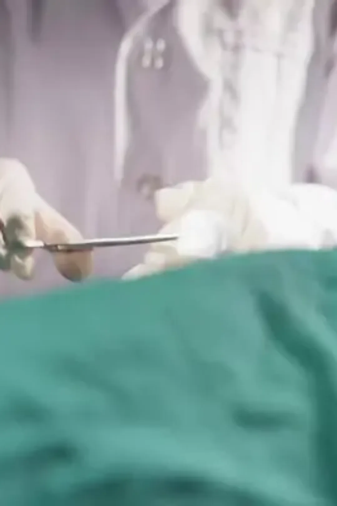 ملصق مسلسل «طبيب الأمير الخفي»
