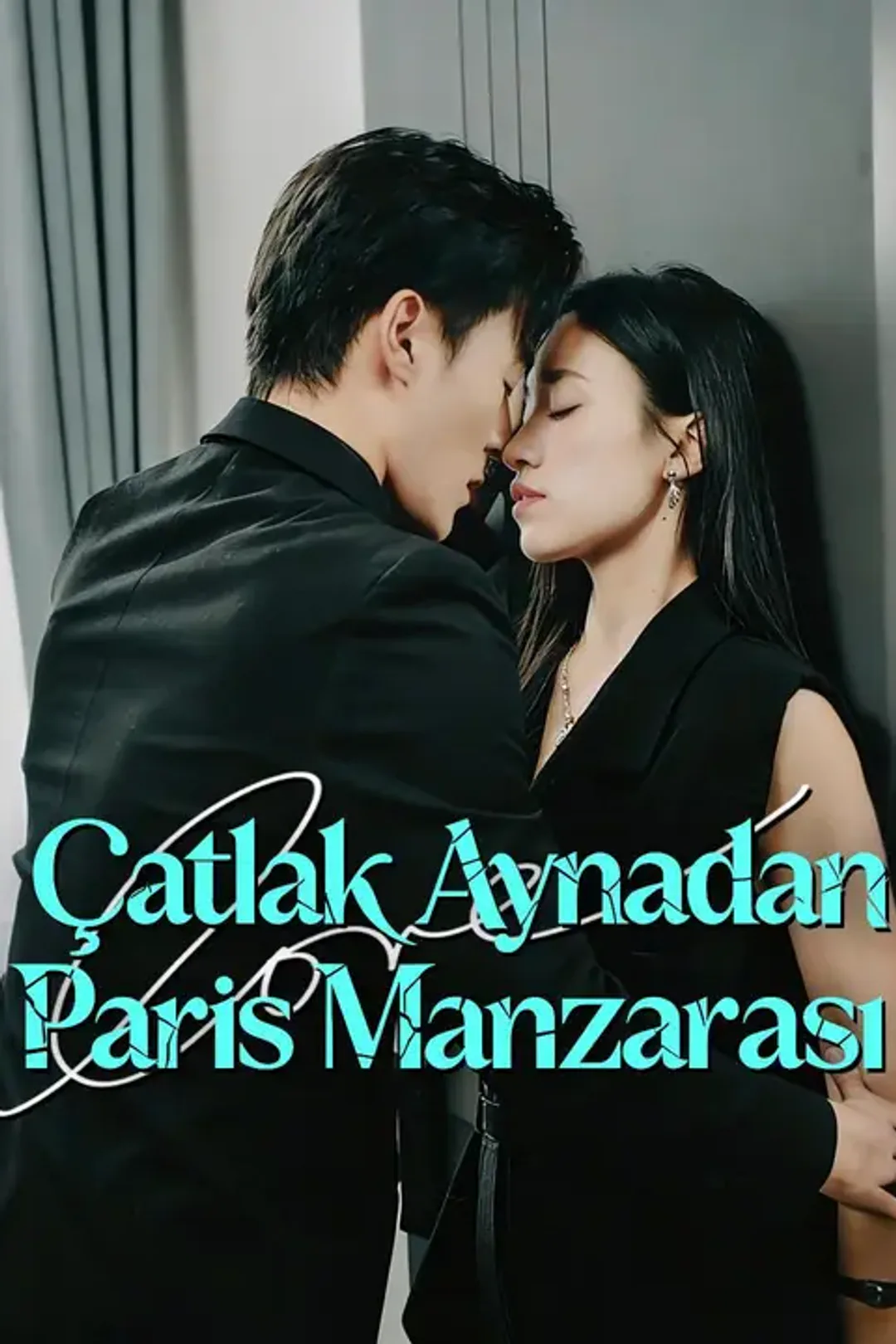 Çatlak Aynadan Paris Manzarası afişi