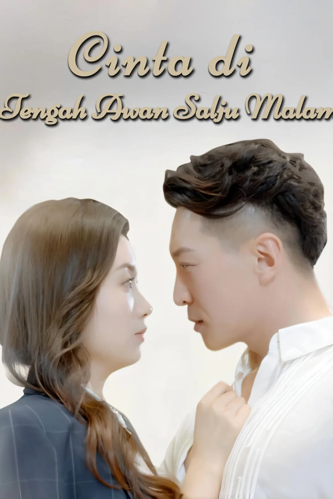 Poster Cinta di Tengah Awan Salju Malam