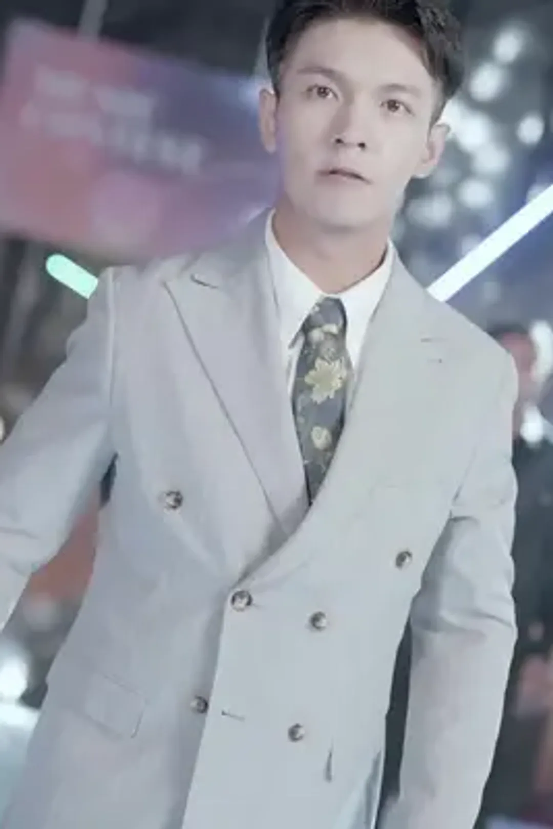 ملصق مسلسل «عودة صوت الظل»